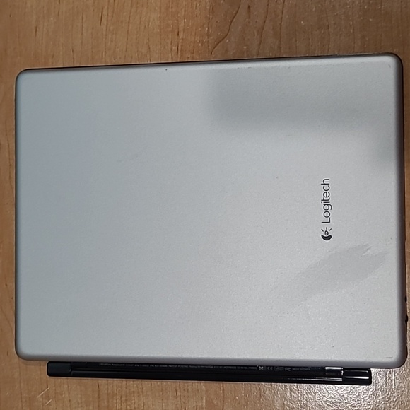 iPad Keyboard Cover - Picture 5 of 5